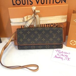 Authentic Louis Vuitton Twin Pochette GM